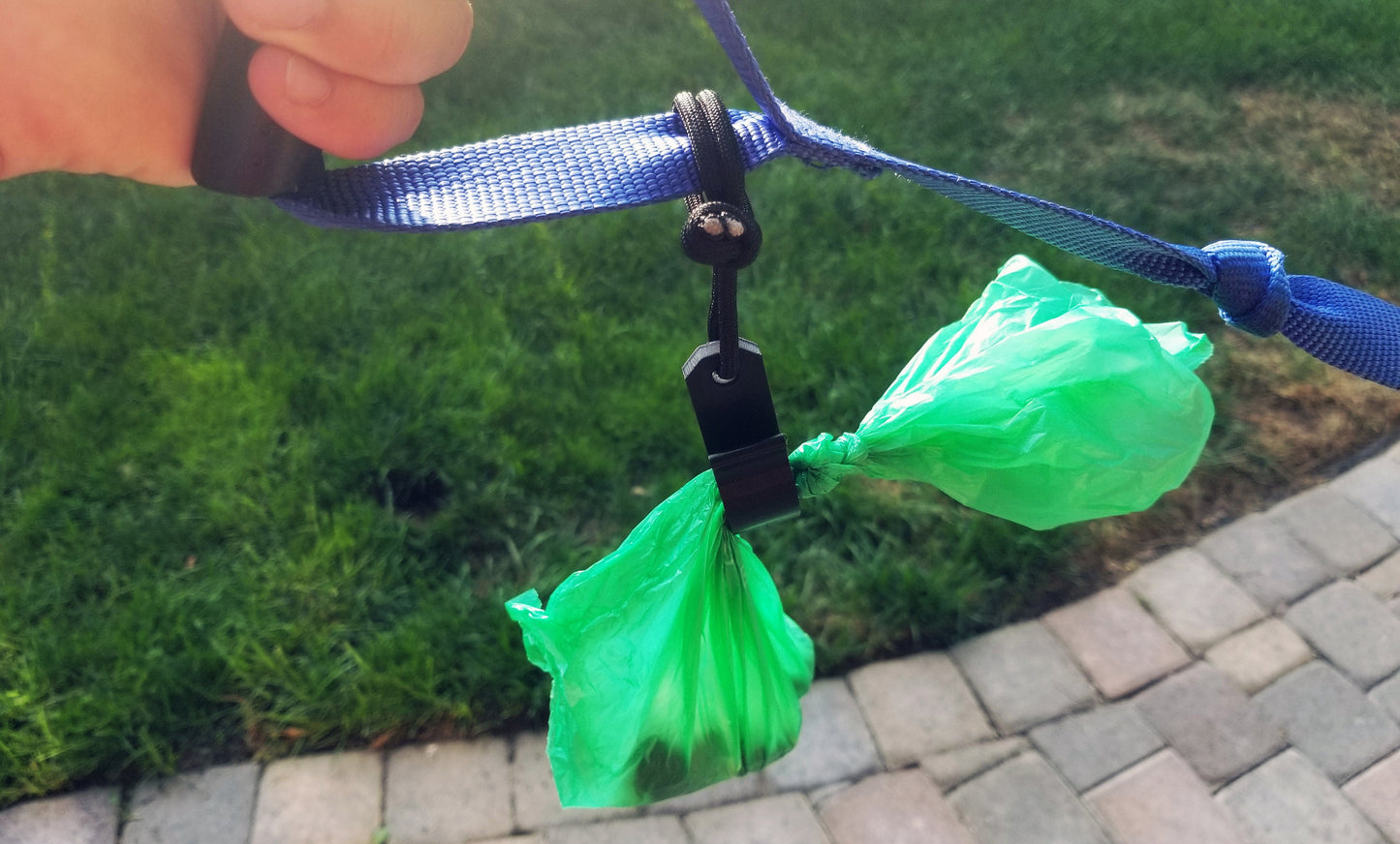 Poop Bag Buddy | Hand Free Dog Poop Bag Carry Clip | Dog Poop Leash Clip